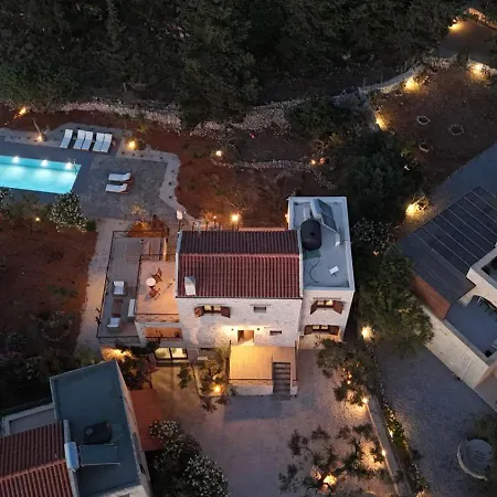 The Pines Villa